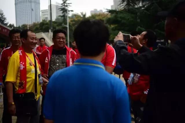 渭南市李洪涛,李洪波爱池英善吗