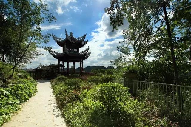 贵阳中秋节带家人一起去哪里玩,重阳节最好玩的地方