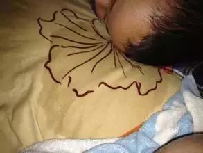 幼儿出汗好吗,幼儿出汗多体温低