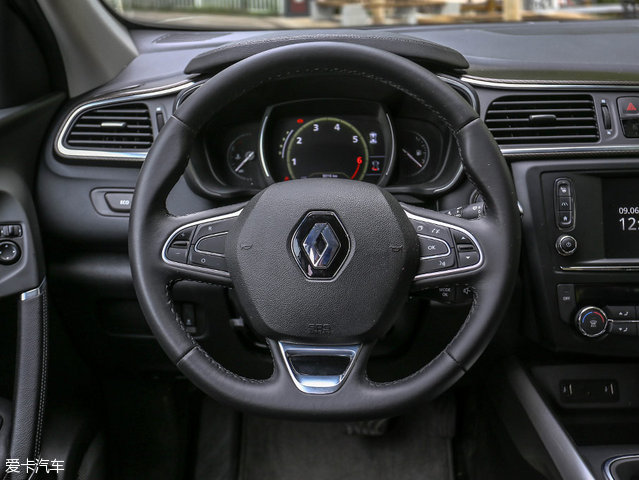 不看颜值只看性能的手机,2016款雷诺科雷嘉雾灯型号