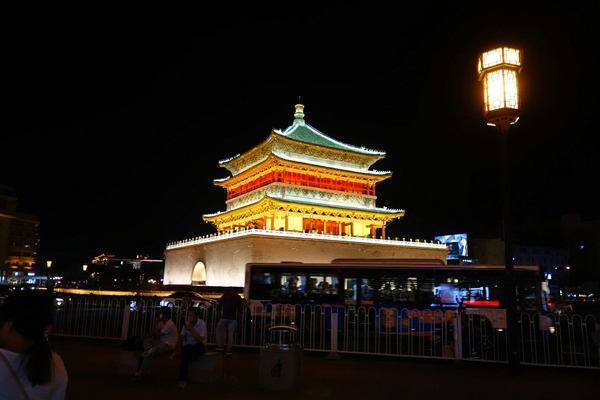 去西安跟旅行团靠谱不,西安出发去敦煌五日游攻略