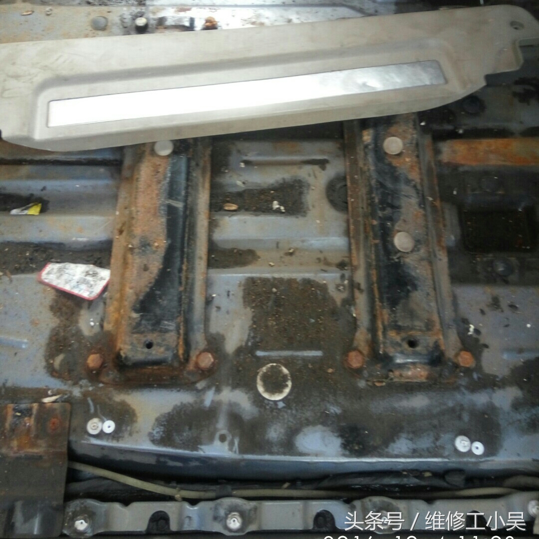 二手汽车后座椅拆车件,拆掉的汽车座椅