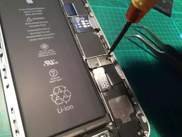 给iphone6sp换8000毫安电池,苹果6plus还有换电池的必要吗