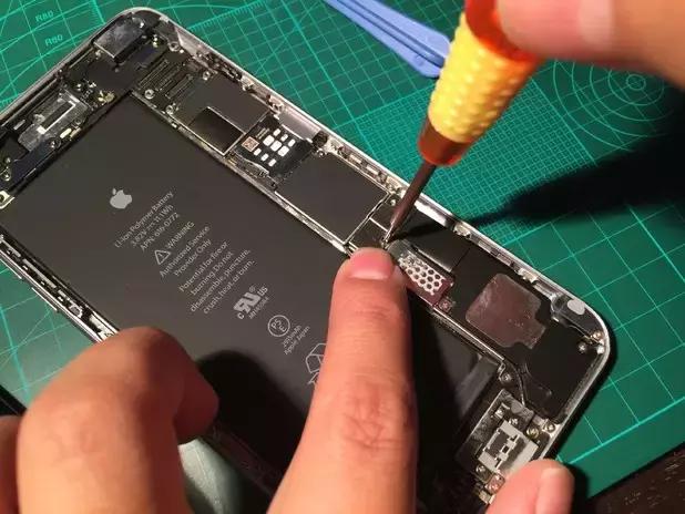 给iphone6sp换8000毫安电池,苹果6plus还有换电池的必要吗