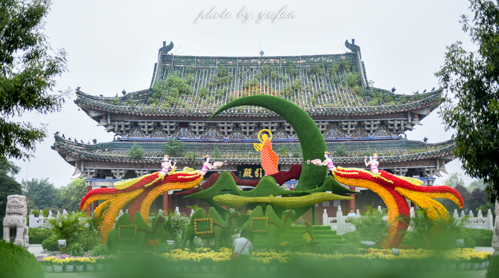 埃菲尔铁塔才区区百年，开封铁塔已矗立千年