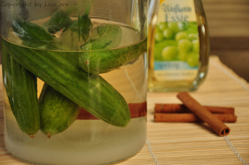 黄瓜敷脸几分钟见效,黄瓜敷在脸上有什么效果