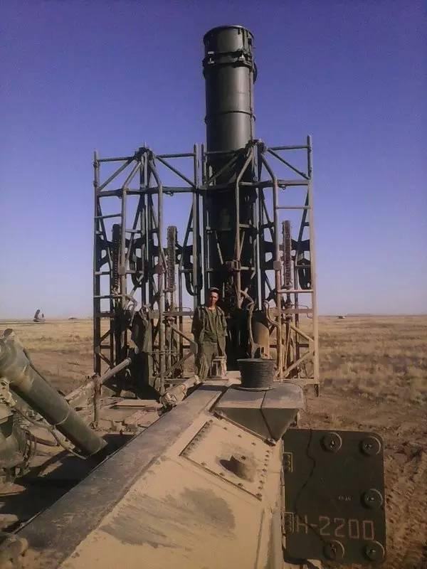 俄军s-300v4远程防空系统,俄军s-300导弹防御系统