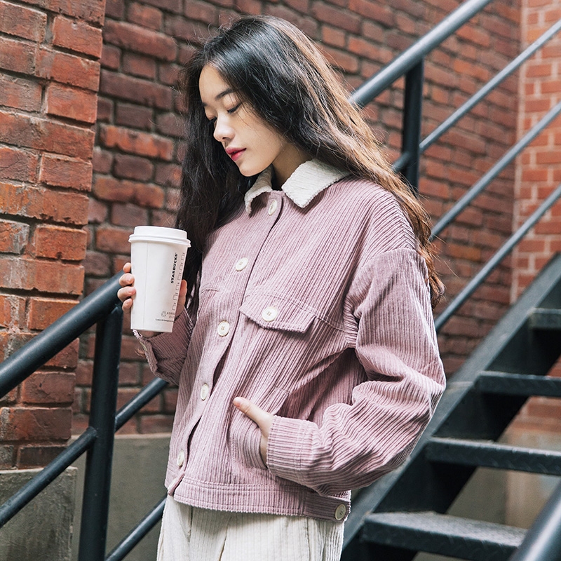 今年男式夹克流行墨绿色不,今年最流行舒适又轻巧的夹克