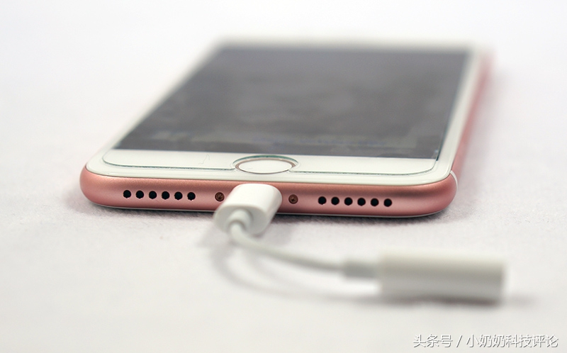 iphone7p杩沝fu缁翠慨,iphone7绉婚櫎鑰虫満瀛旂殑鍘熷洜