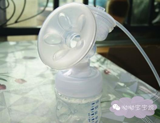 产后堵奶疏通小妙招大全视频,产后堵奶很危险教你四招火速疏通