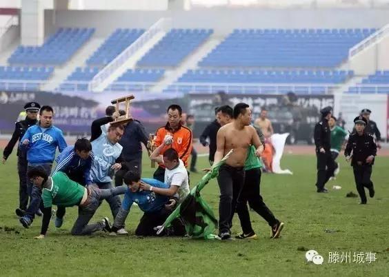 滕鼎足球队主教练,滕鼎足球