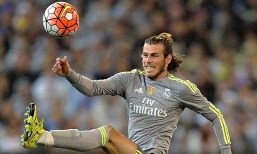 足坛十大黄金左脚盘点,小易体育资讯