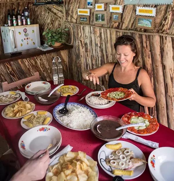 听说今年的法定节假日已用完，可我还有这5个地方没去啊！