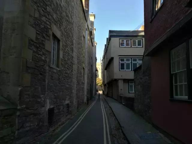 伊顿公学牛津,伊顿公学和剑桥