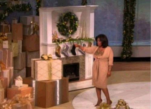 一双丑到爆的棉鞋火了几十年，年销90亿，夏天也有爆款，靠一反时尚毒招