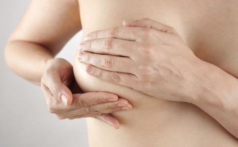 断奶时涨奶可以挤掉一点吗,断奶时涨奶要不要挤掉