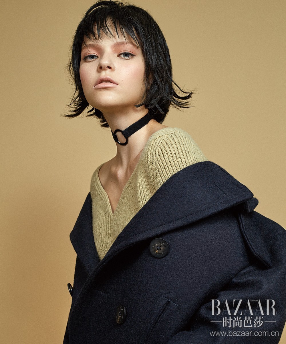 choker适合什么发型,搭配choker的发型