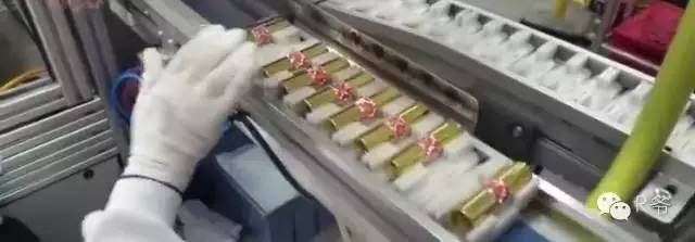 ysl圣诞限定口红值得入手,ysl圣诞限量黑管09