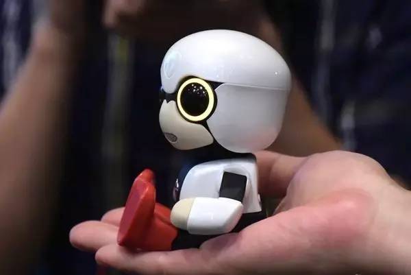 丰田机器人车型,丰田新型家用机器人