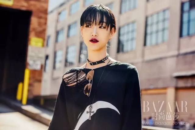 衣服都破了真的很烦恼,衣服都破了还继续穿怎么办