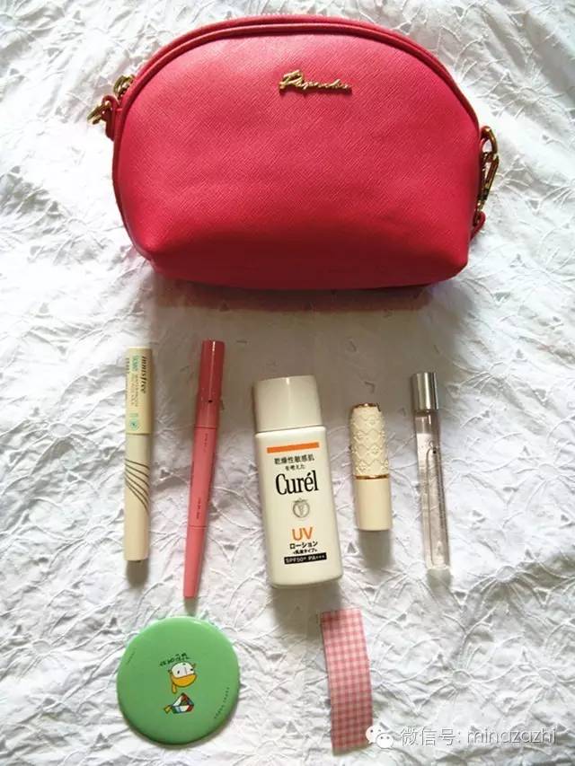 女生包里必备的迷你小物件推荐,好看又实用的小物件随身携带