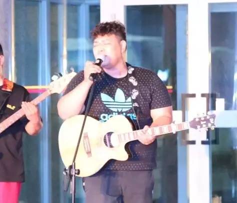 油红人|那个“不懂油的月半子”