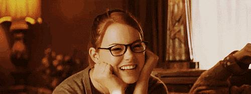 励志大戏｜有个穷人家的孩子，辍学做鞋匠创建了时尚王国