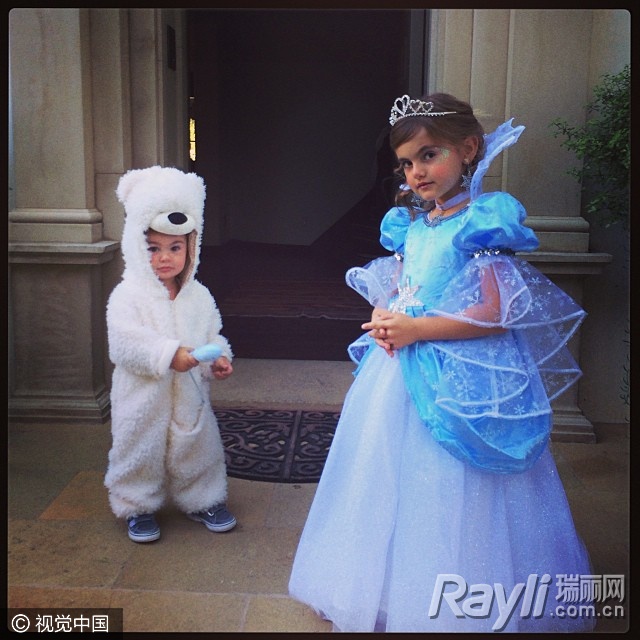 美国万圣节萌娃,万圣萌娃齐捣蛋