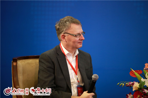 凯文·摩尔：中英足球沟通比想象的多得多