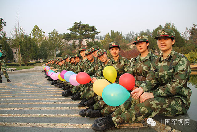 90后军营女兵,女兵军旅梦