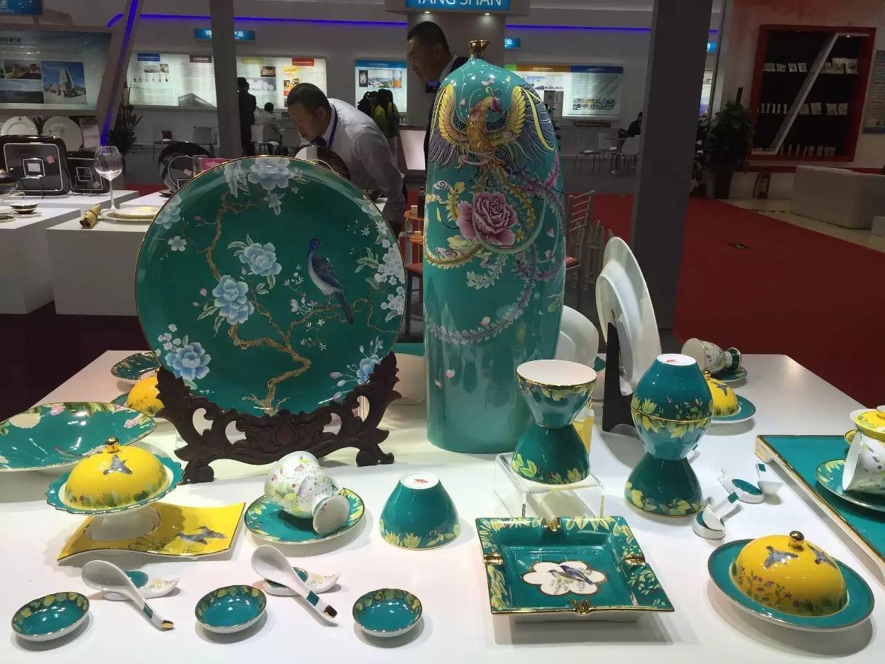 中国企业给拉美献上爱的抱抱（2）