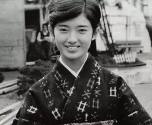 世界上最美的人的牙齿,世界上最好看的牙齿图片