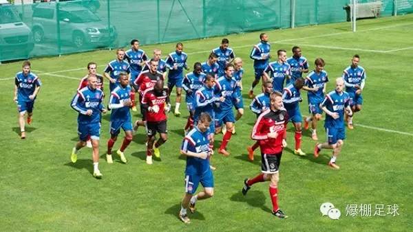 足球的不道德进球,足球女足小姐