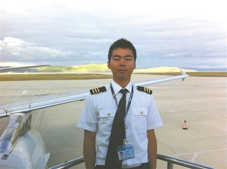 上大学后也能转行当飞行员快看这四位前辈有何独门秘籍