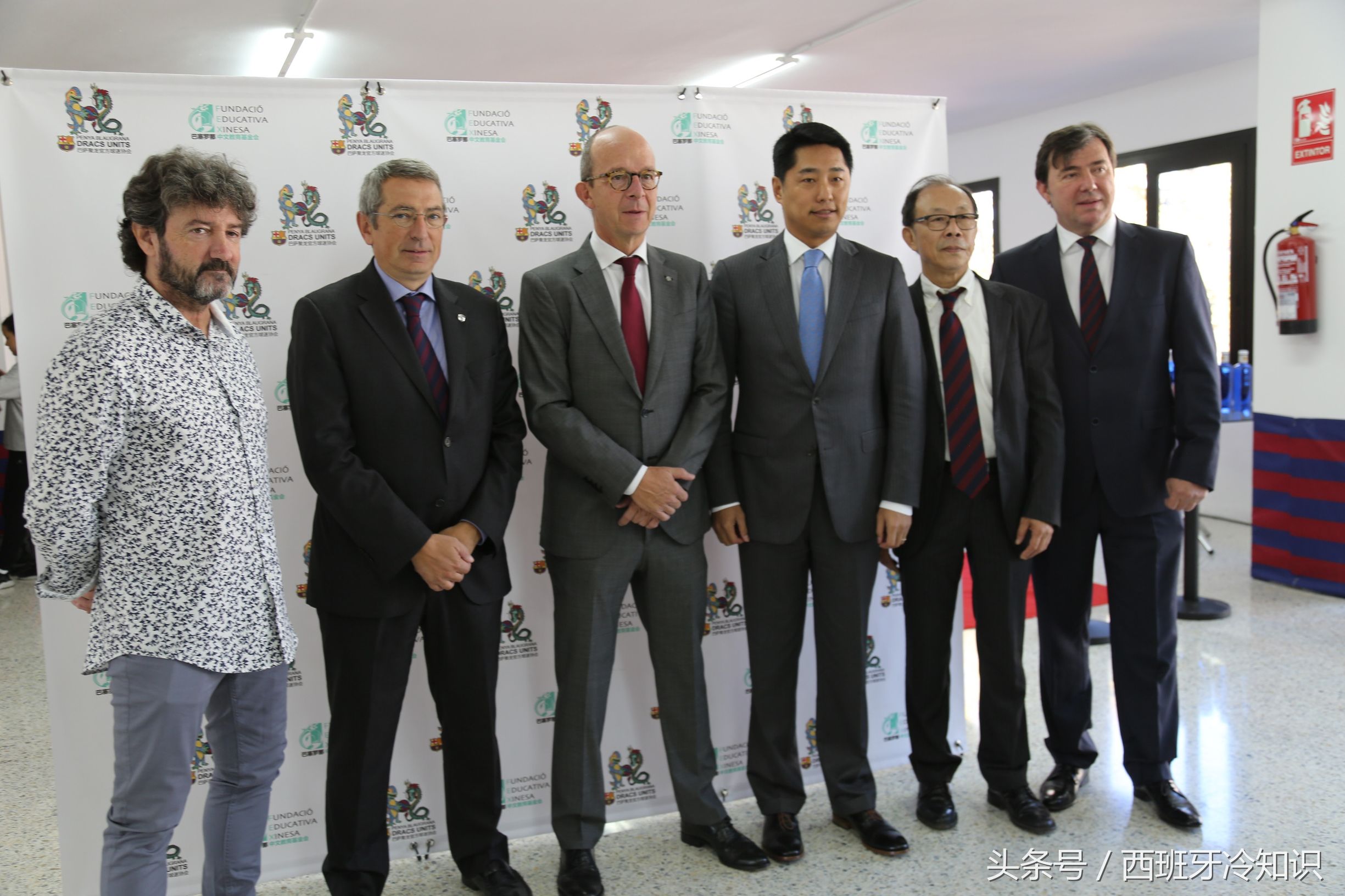 巴萨为朗格莱注册,巴萨为佩尼亚完成注册