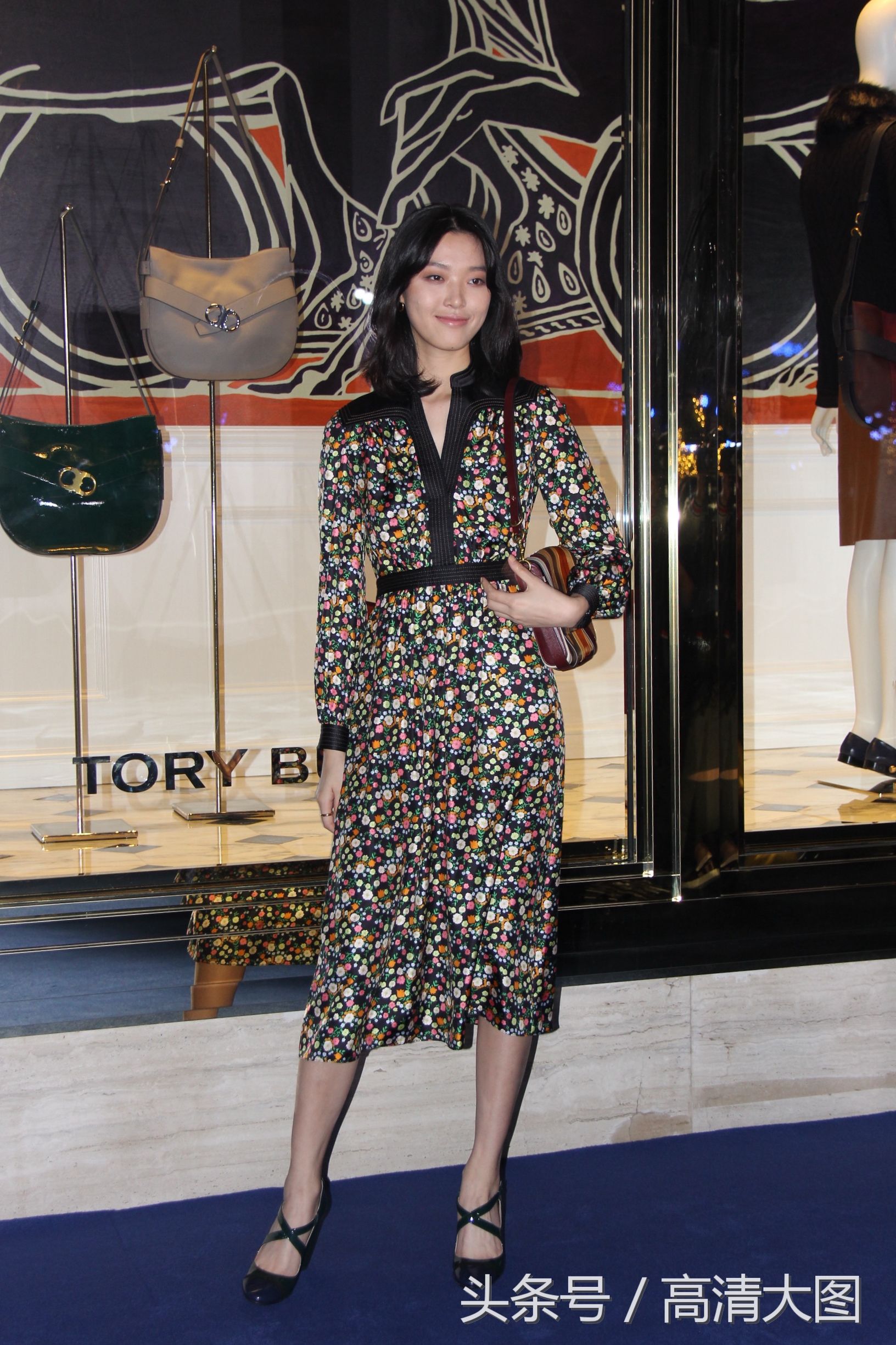 刘诗诗toryburch,刘诗诗巴黎时装周衣服