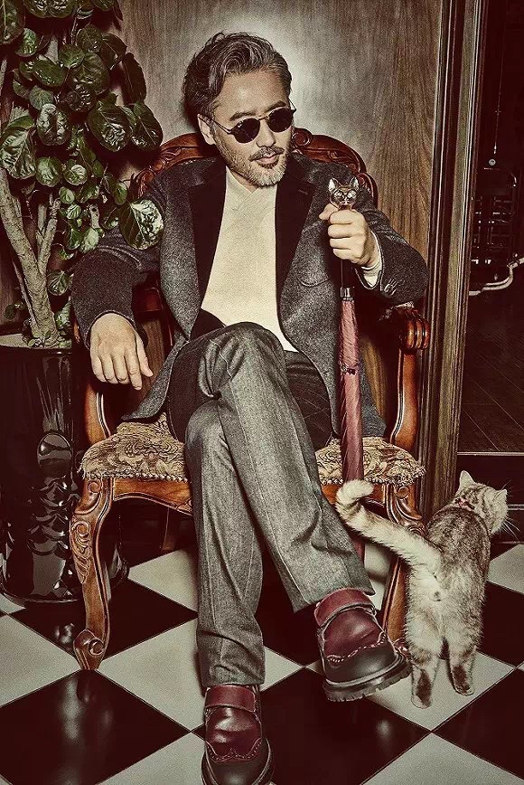 不会留胡子你也敢自称大叔？