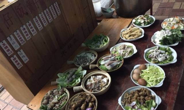 广州人的情怀，都在这11碗煲仔饭里了！人均不到20元