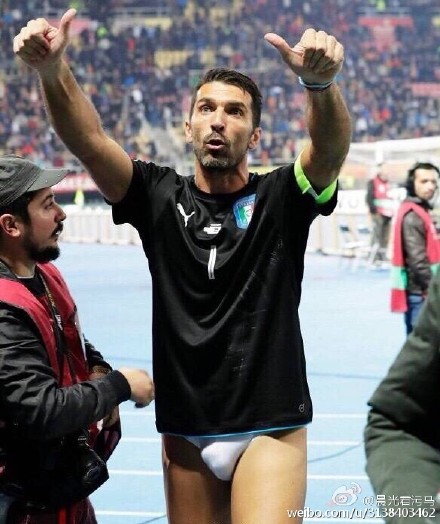 布冯的足球职业生涯,全民冠军足球布冯