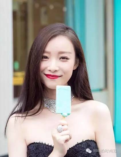 去雀斑素颜妆教程,流行的雀斑妆是什么妆