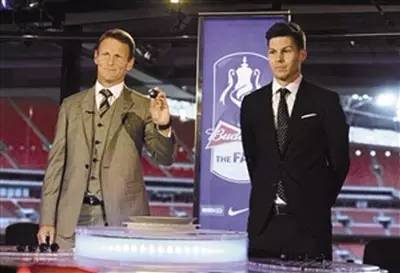 上阵父子兵足球门将,球赛中的上阵父子兵