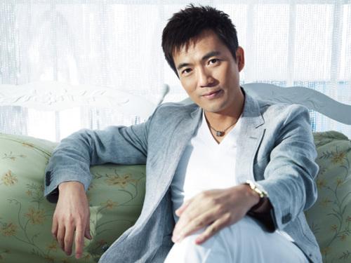 只有他，甘愿为中国足球“裸奔”