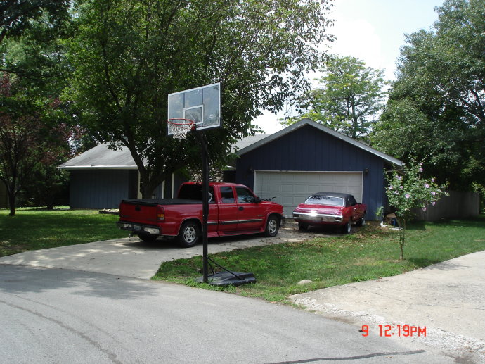 一定要打篮球吗踢足球不行吗,踢足球的去打篮球有什么感受