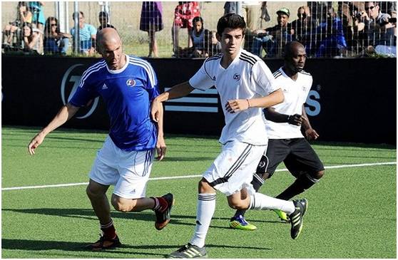 上阵父子兵足球门将,球赛中的上阵父子兵