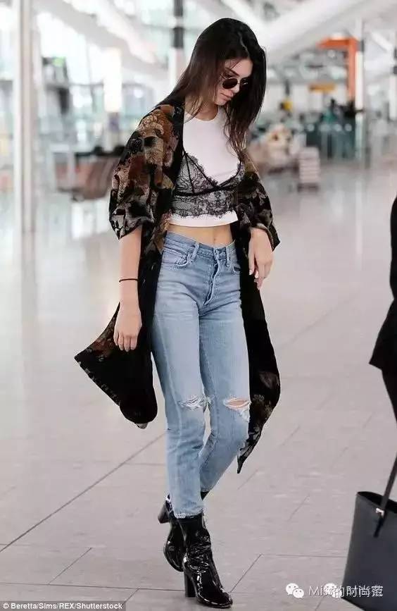 时尚其实是一种另类的聪颖,时尚不是一种形式