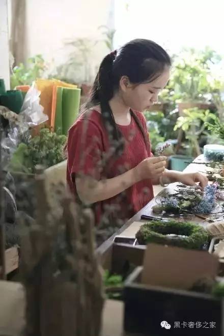 不要爱马仕不要LV,90后情侣花6万块造了个300㎡的大房子