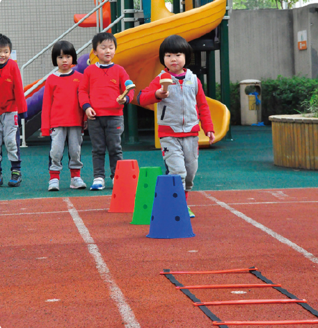 幼儿园户外轮胎的投放,幼儿园三个轮胎怎么固定让幼儿玩