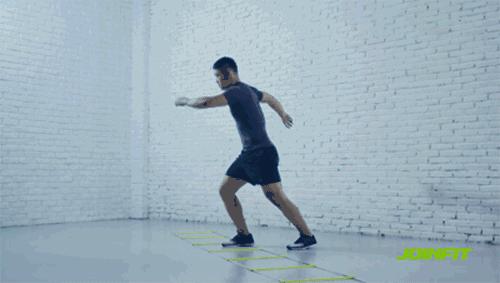 怎么能快速学会凌波微步,怎么利用敏捷梯训练