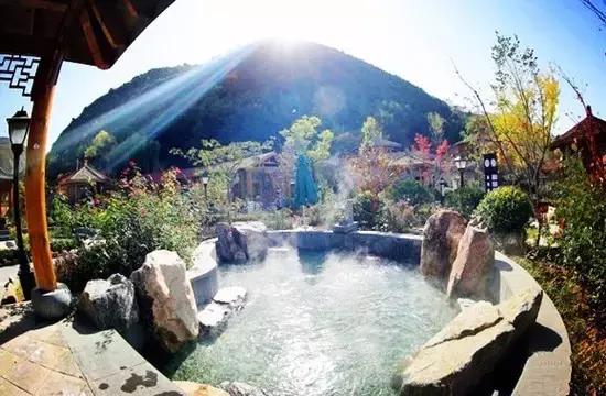 甘肃夏季适合泡天然温泉的地方,甘肃十大温泉景点介绍