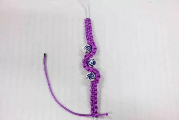 双向平结手链教程,平结手链怎么收尾